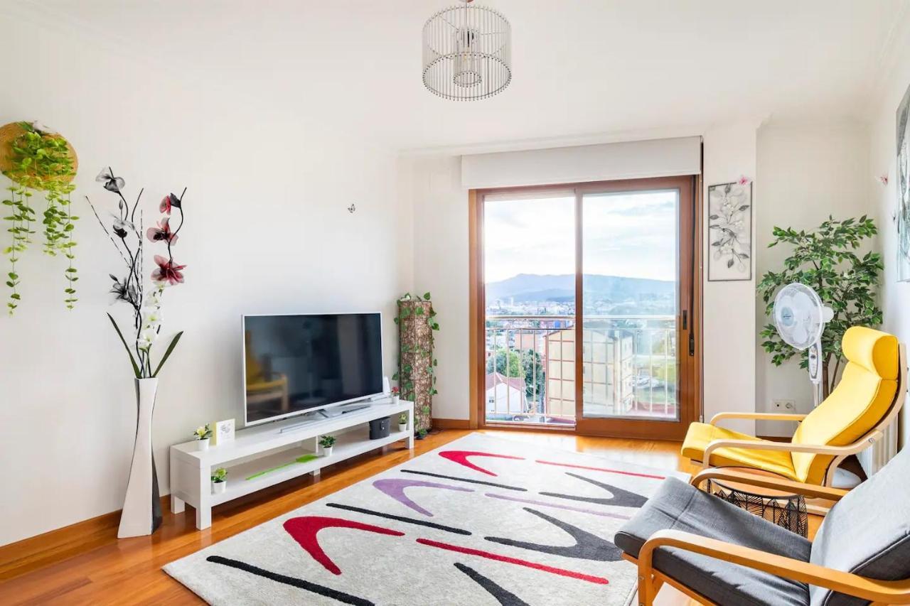 Apt Soleado Y Silencioso - Garaje- A 17 Min Andando Del Centro De Понтеведра Екстер'єр фото