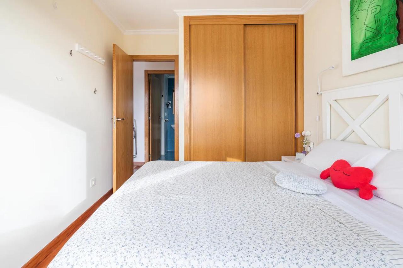 Apt Soleado Y Silencioso - Garaje- A 17 Min Andando Del Centro De Понтеведра Екстер'єр фото